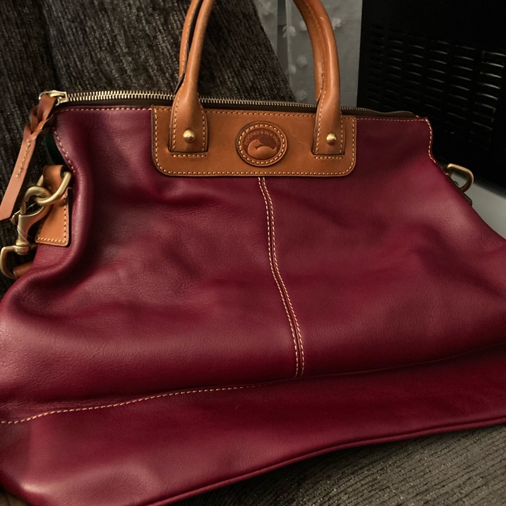 Original Dooney and Bourke,Raspberry color,real leather,shoulder strap